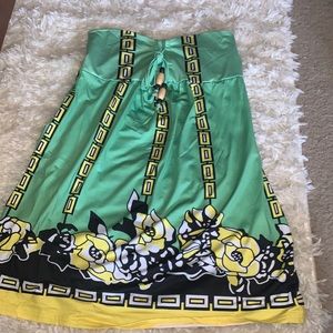 Strapless vaccination dress